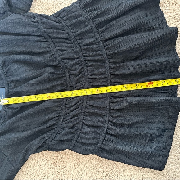 Anthropologie Off the Shoulder top - Picture 7 of 9